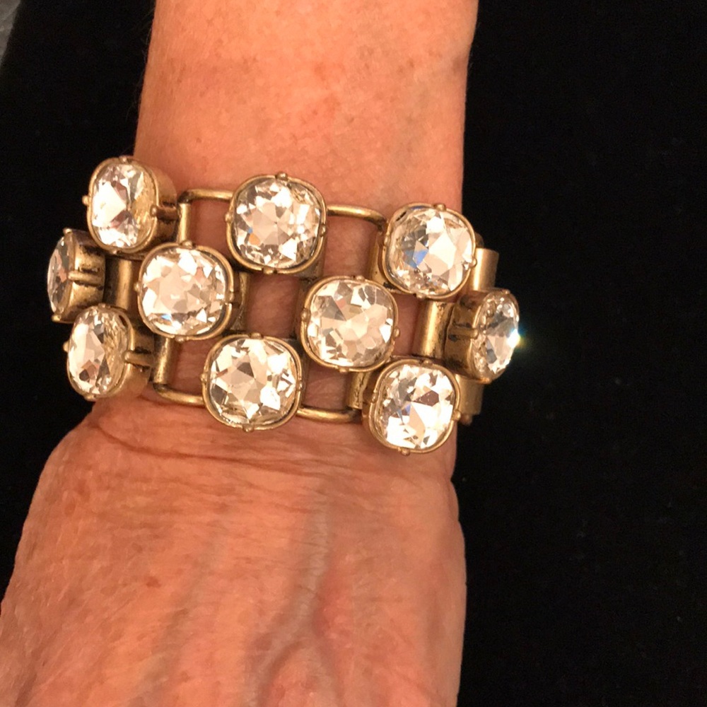Gold link jewel bracelet.